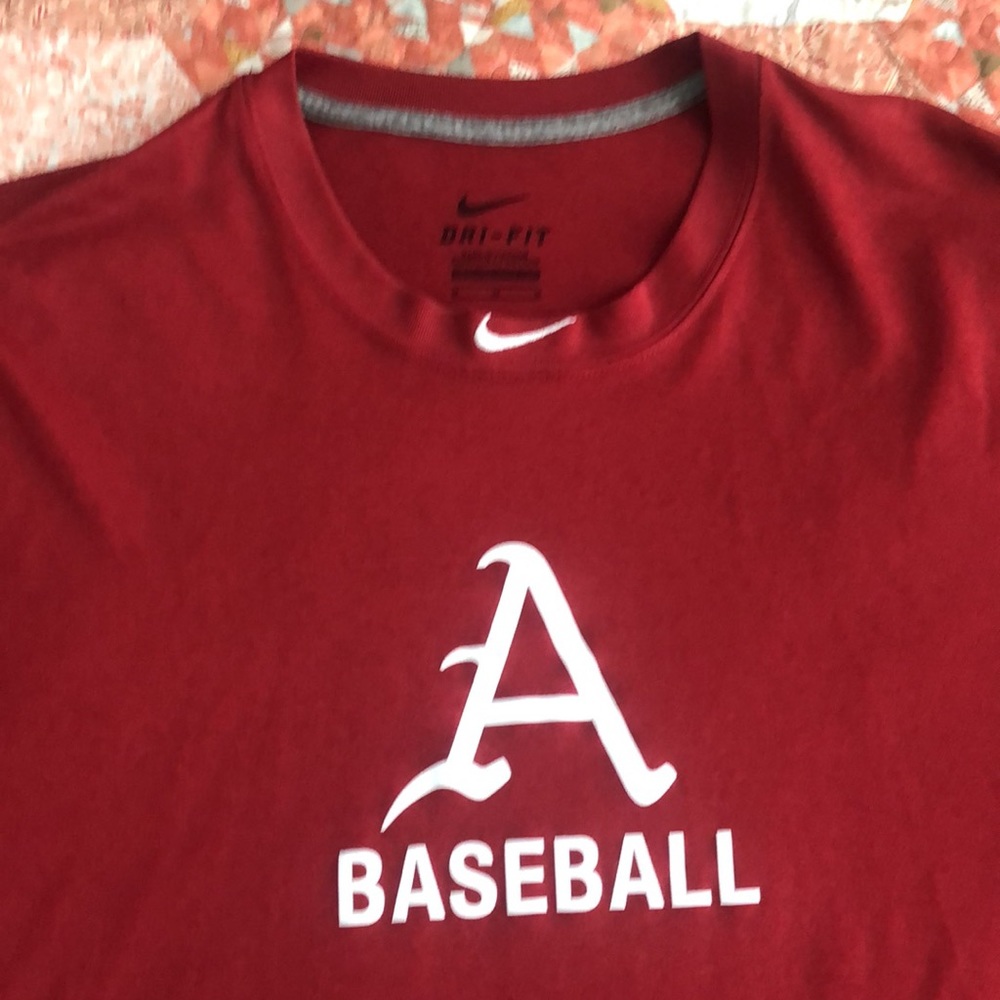 Nike, M. Shirts